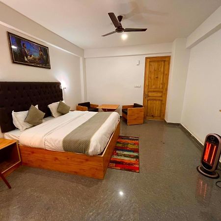 Himalayan Riverpark - A Four Star Luxury Hotel, Manali Экстерьер фото
