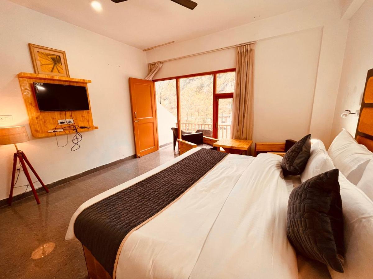 Himalayan Riverpark - A Four Star Luxury Hotel, Manali Экстерьер фото